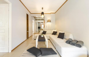 Гостиница 95sqm 7minCenter Gas Heating 2AC Opticalfiber 2 Smart NETFLIX  Салоники